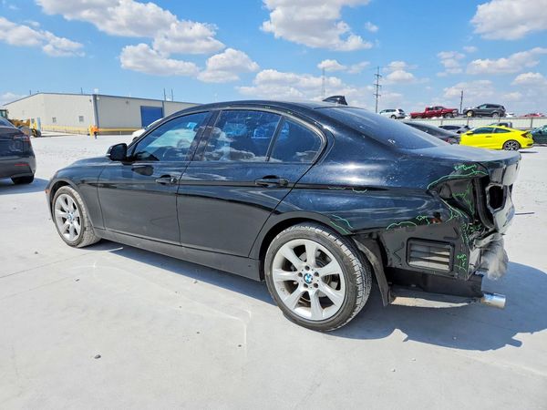 2015 BMW 320