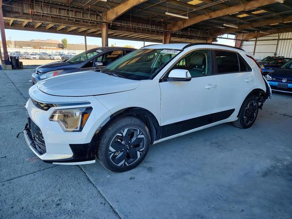 2024 KIA NIRO