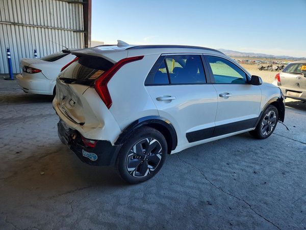 2024 KIA NIRO