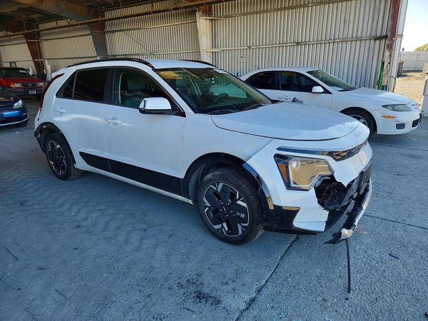2024 KIA NIRO
