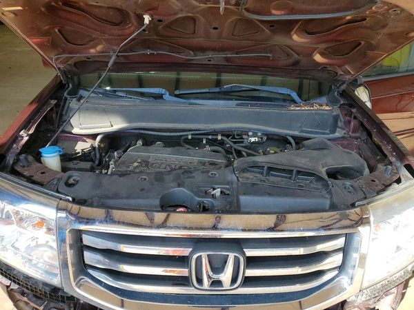 2014 HONDA PILOT EXL-N — Engine bay