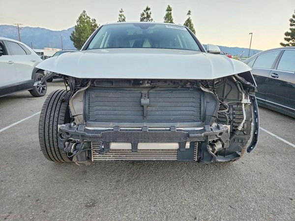 2018 AUDI Q5 quattro Premium Plus