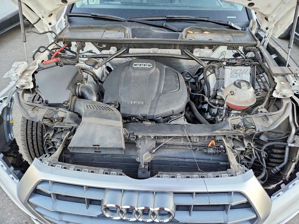2018 AUDI Q5 quattro Premium Plus