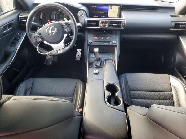 2019 LEXUS IS 300 — CKPT