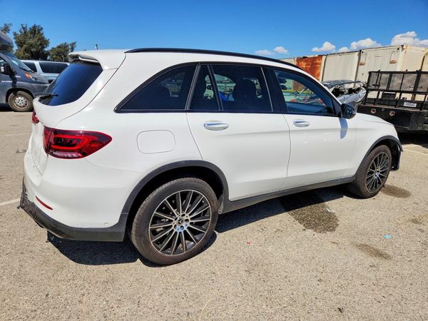 2021 MERCEDES-BENZ GLC