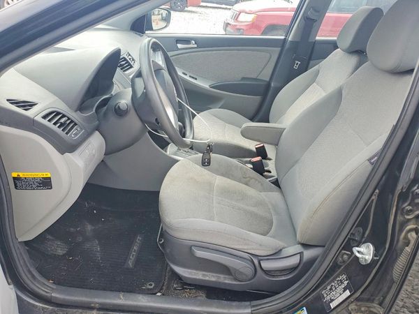 2013 HYUNDAI ACCENT GLS, GS