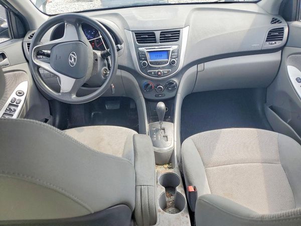 2013 HYUNDAI ACCENT GLS, GS