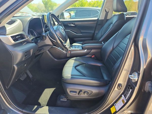 2022 TOYOTA HIGHLANDER