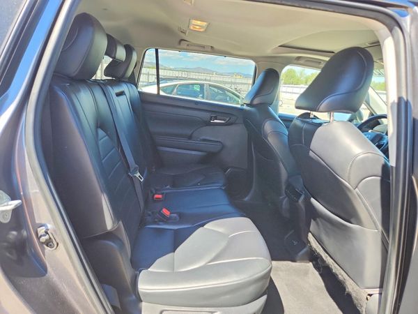 2022 TOYOTA HIGHLANDER