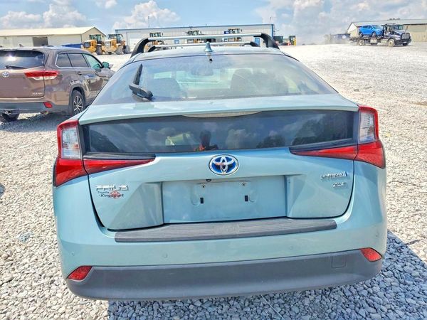 2021 TOYOTA PRIUS