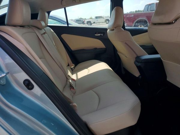 2021 TOYOTA PRIUS