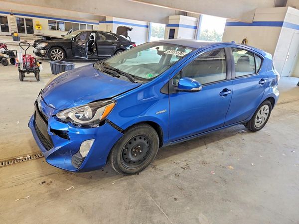 2016 TOYOTA PRIUS