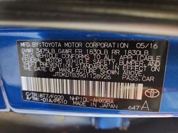 2016 TOYOTA PRIUS