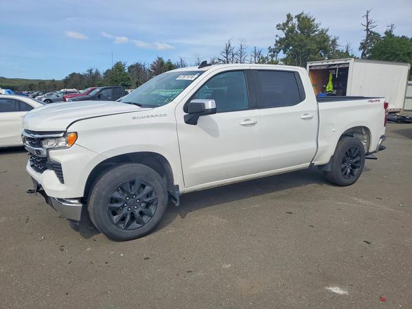 2024 CHEVROLET SILVERADO LT-L — Front 3/4