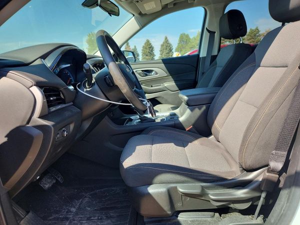 2019 CHEVROLET TRAVERSE LS
