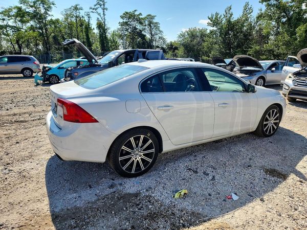 2016 VOLVO S60 SV35 Platinum