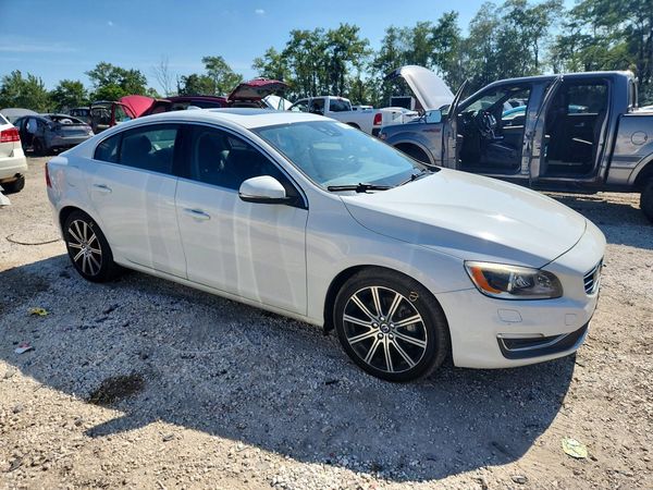 2016 VOLVO S60 SV35 Platinum