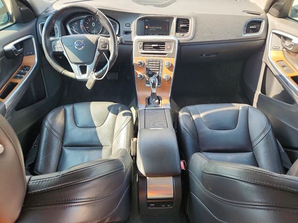 2016 VOLVO S60 SV35 Platinum