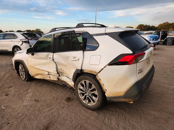 2019 TOYOTA RAV4 XLE Premium