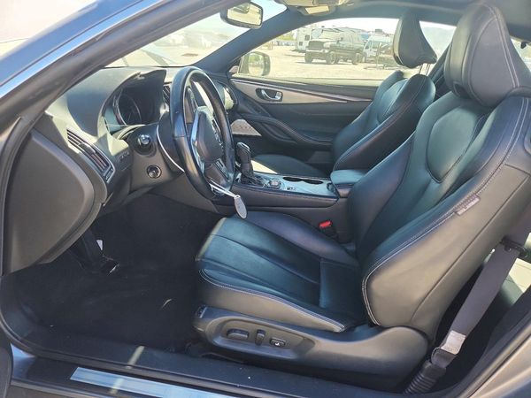 2017 INFINITI Q60