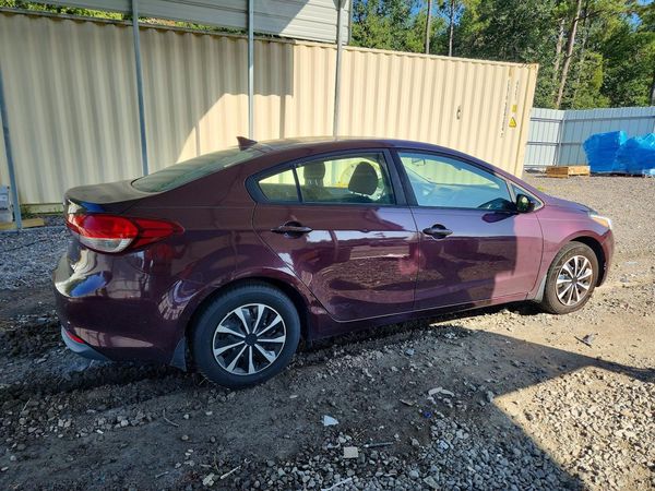 2018 KIA FORTE LX Base
