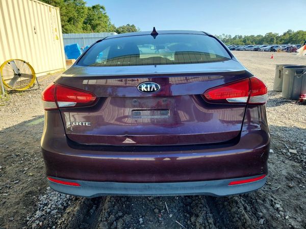 2018 KIA FORTE LX Base