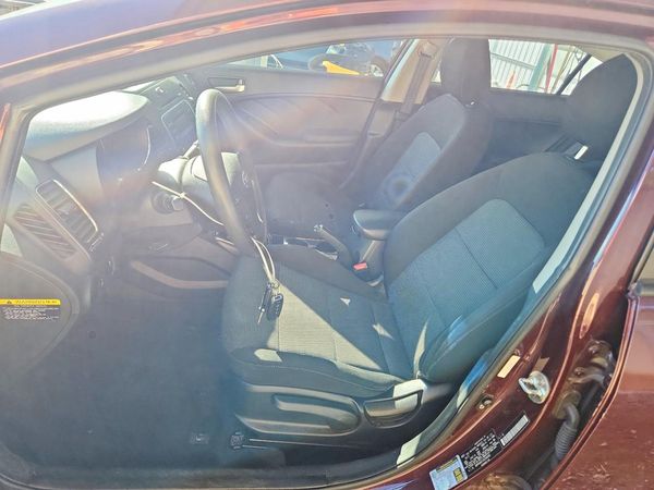 2018 KIA FORTE LX Base