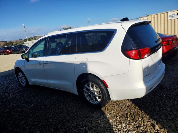 2024 CHRYSLER VOYAGER LX