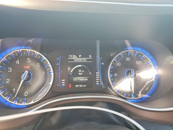 2024 CHRYSLER VOYAGER LX