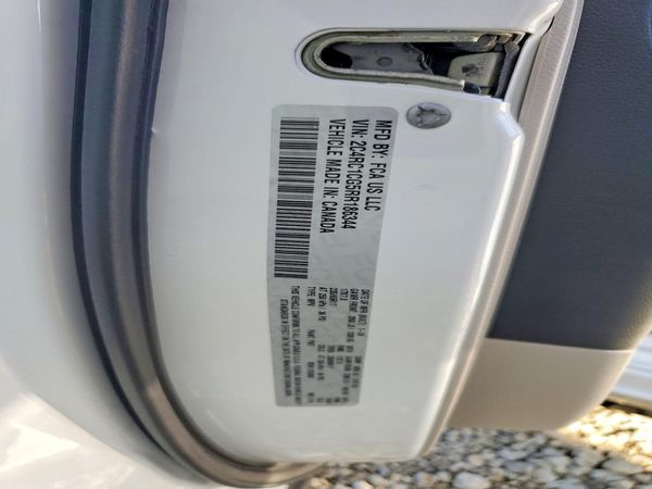 2024 CHRYSLER VOYAGER LX