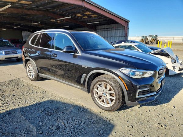 2022 BMW X5 xDrive45e