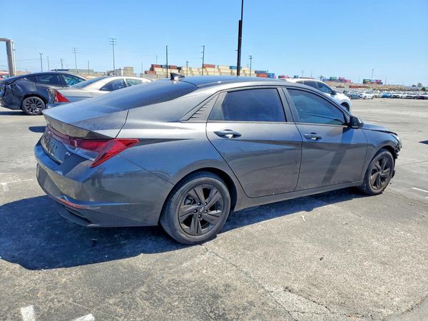 2021 HYUNDAI ELANTRA