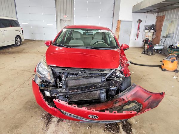 2014 KIA RIO