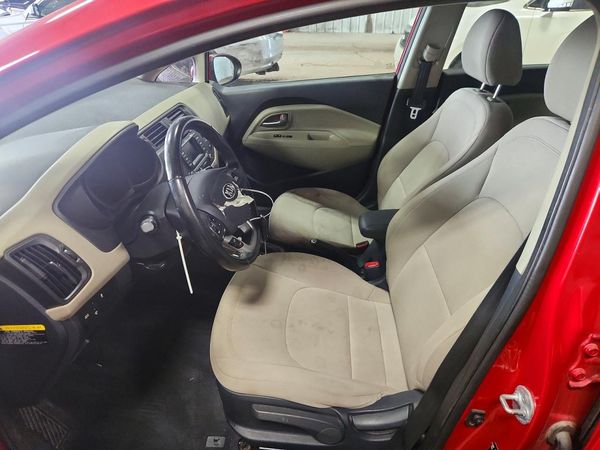 2014 KIA RIO