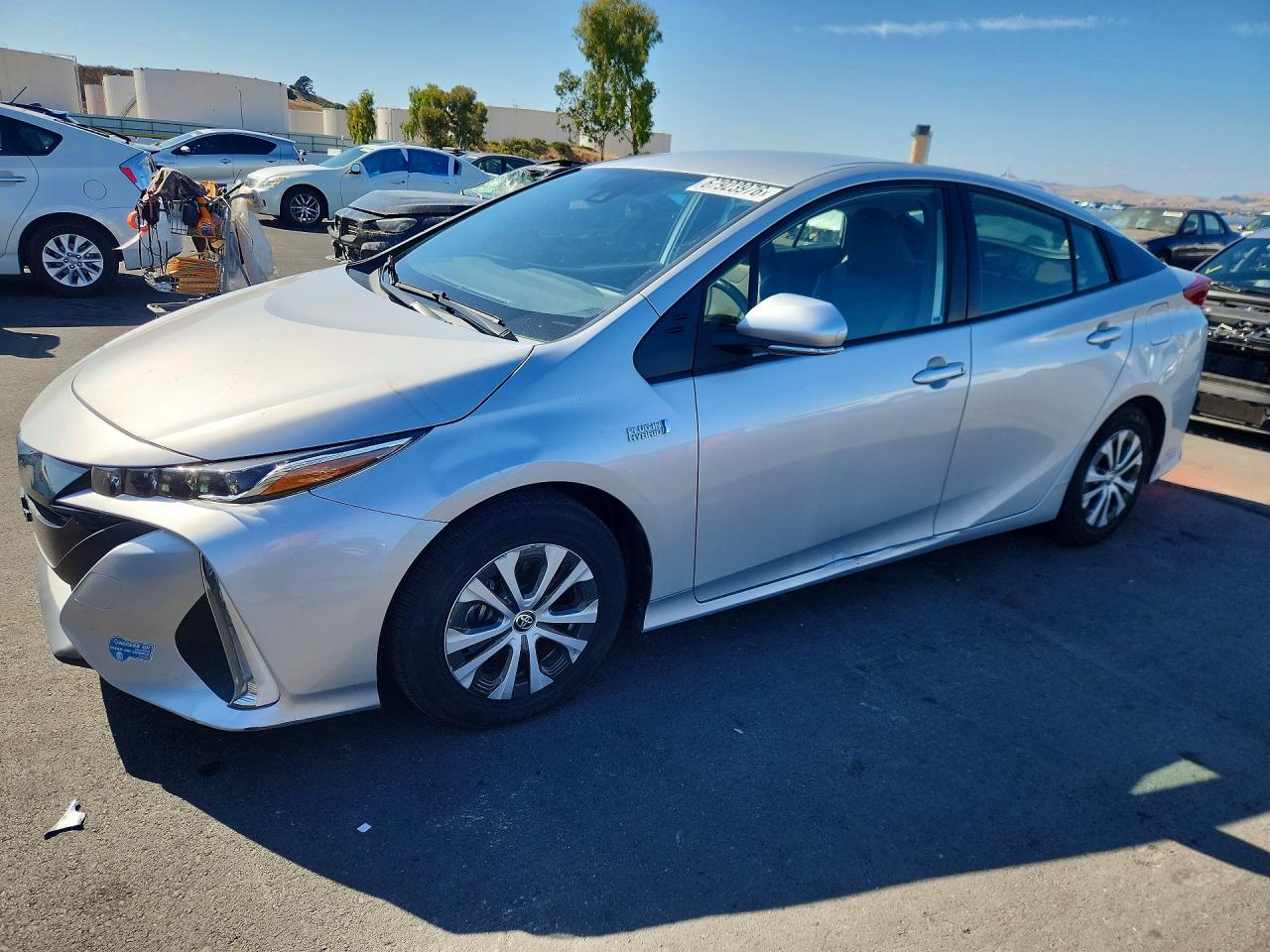 2021 TOYOTA PRIUS — Front 3/4