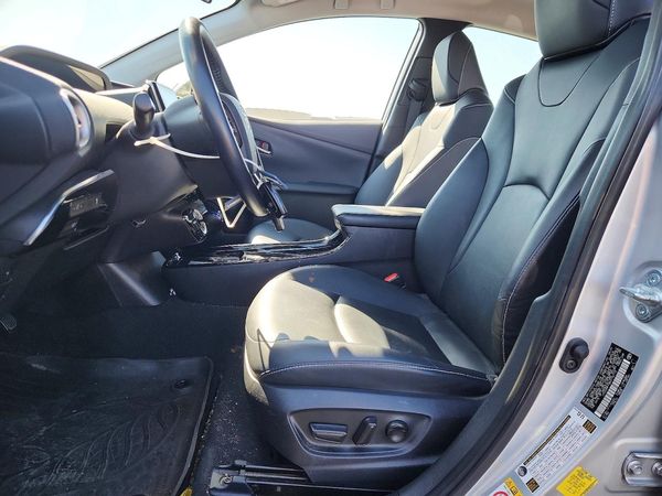 2021 TOYOTA PRIUS — DENT