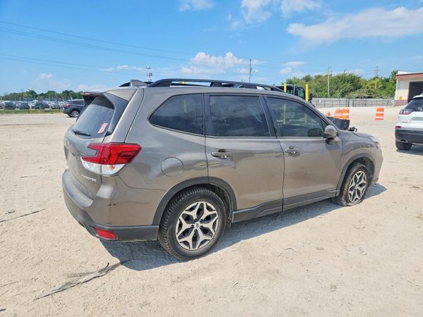 2020 SUBARU FORESTER