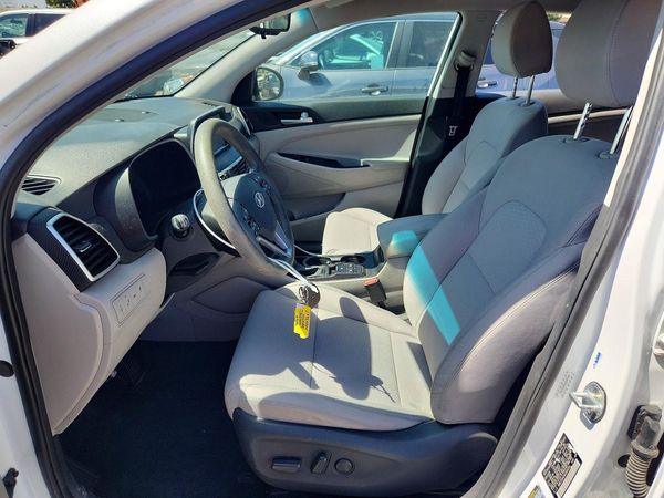 2019 HYUNDAI TUCSON — DENT