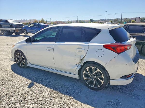 2018 TOYOTA COROLLA
