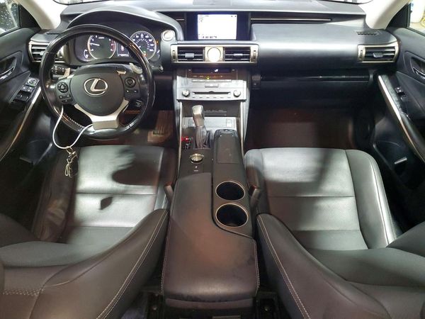2016 LEXUS IS 300