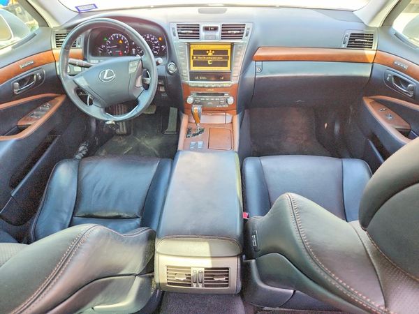 2012 LEXUS LS 460