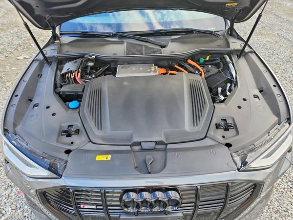 2023 AUDI E-TRON