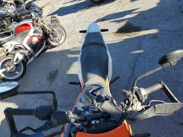 2025 KTM 390
