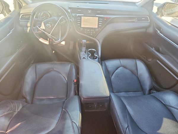 2020 TOYOTA CAMRY XLE