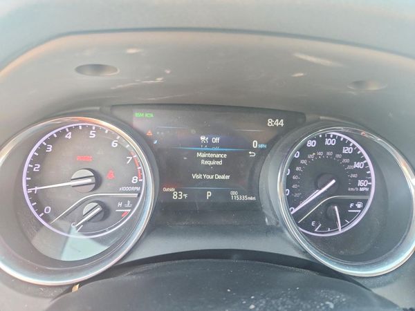 2020 TOYOTA CAMRY XLE