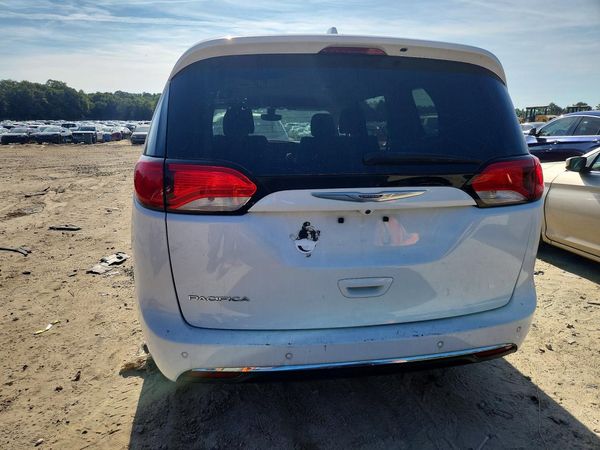 2019 CHRYSLER PACIFICA Touring Plus — DIRR