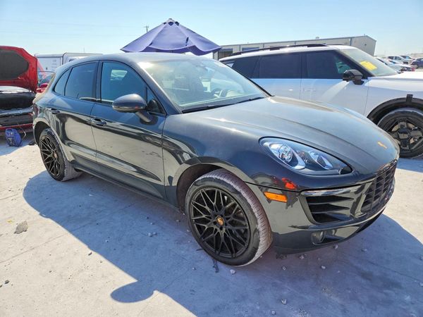 2018 PORSCHE MACAN