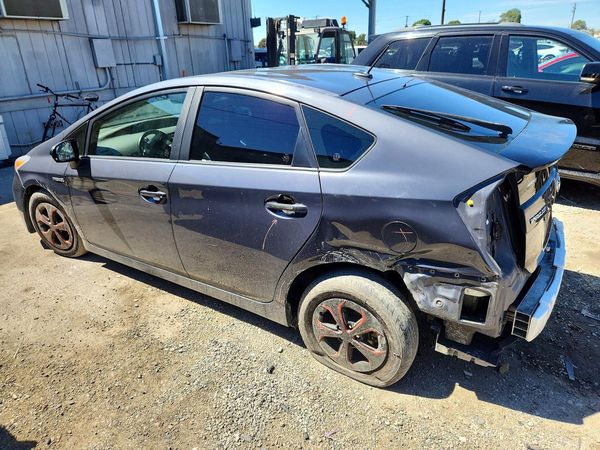 2012 TOYOTA PRIUS