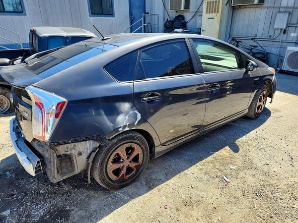 2012 TOYOTA PRIUS
