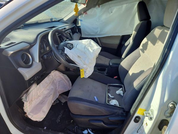 2015 TOYOTA RAV4 XLE (M Grade)